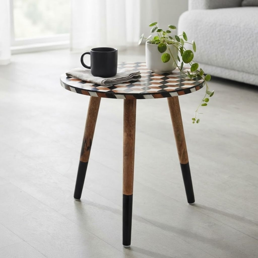 Cube pattern Resin Wooden Table
