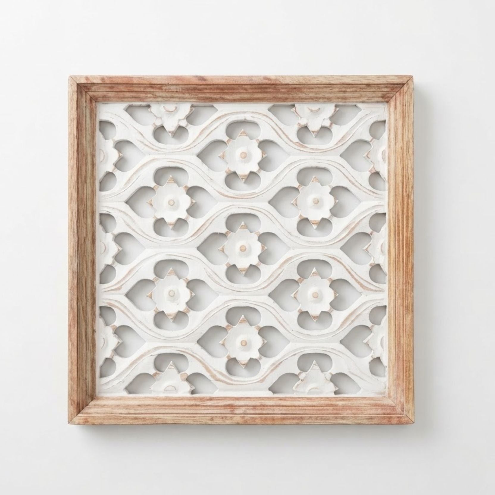 Wooden Quaterfoil cutwork design wall decor