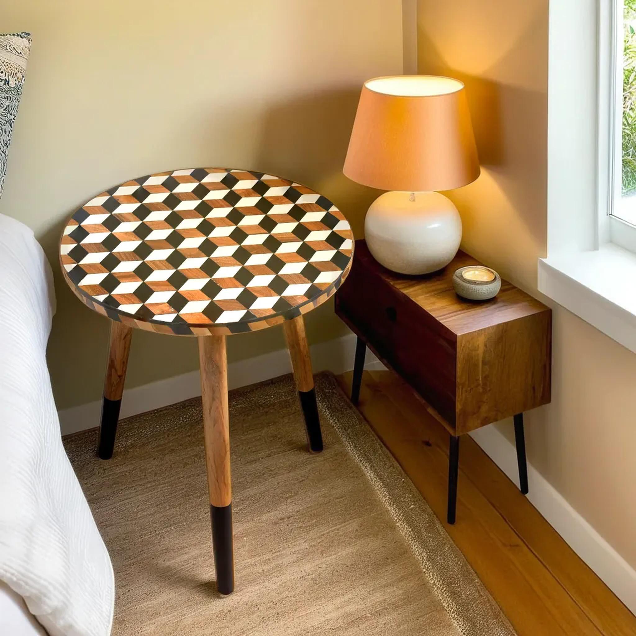 Cube pattern Resin Wooden Table