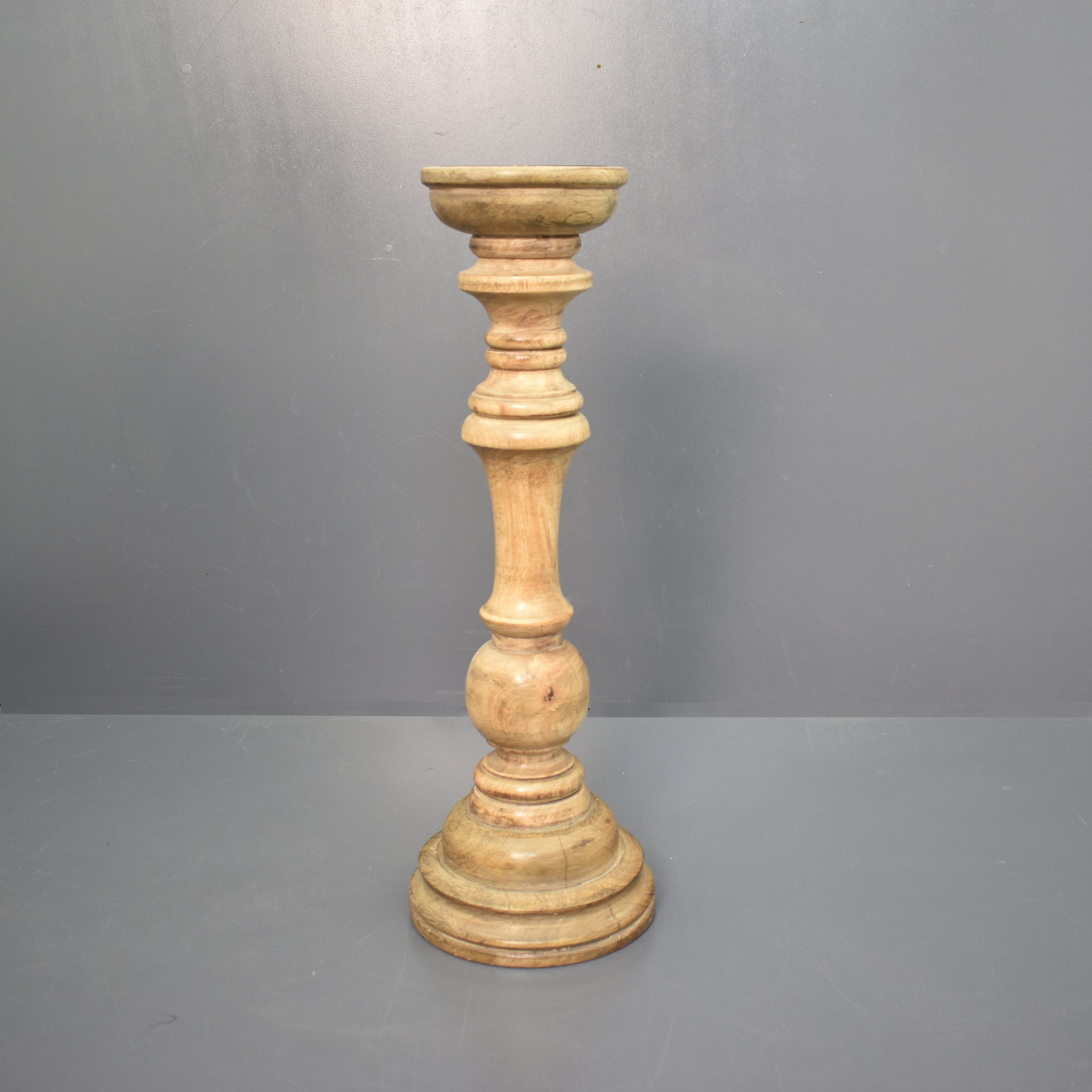 Wooden Carved Antique Candle Holder (GD1916)