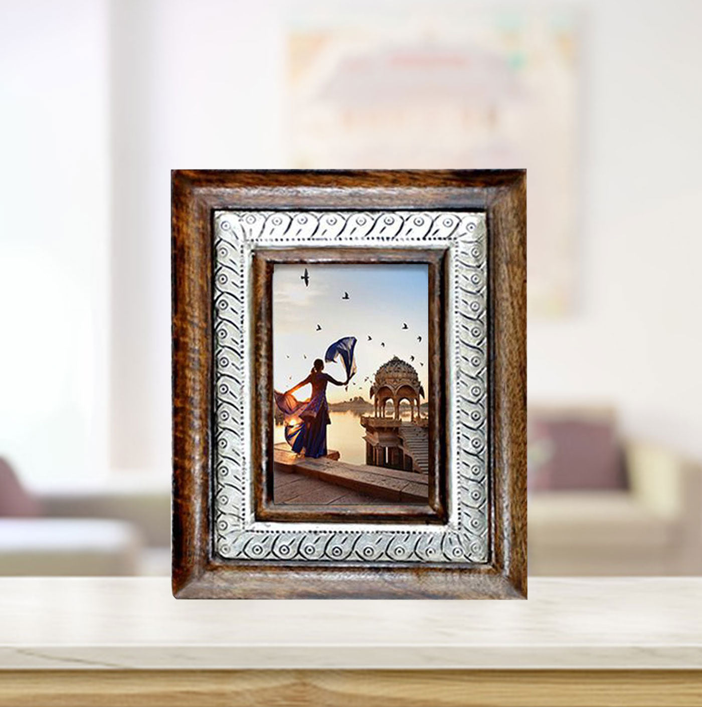 Wooden Carved Vintage Photo Frame (GD1530)
