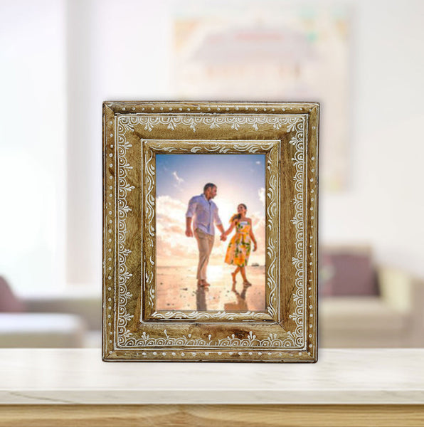 Wooden Carved Vintage Photo Frame (GD1526)