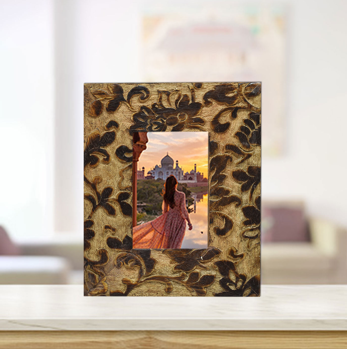 Wooden Carved Antique Photo Frame (GD1547)