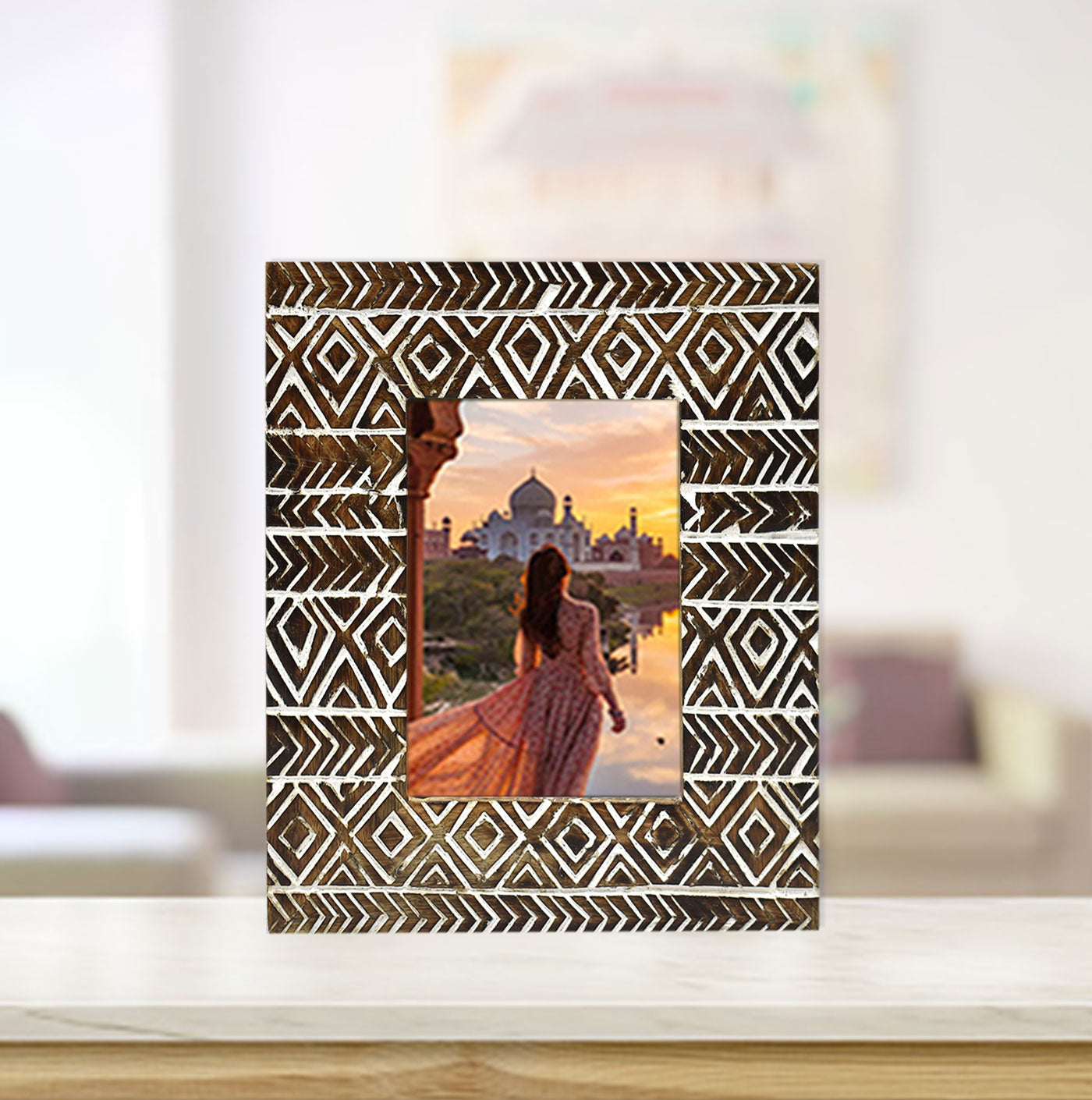 Wooden Carved Antique Photo Frame (GD1552)