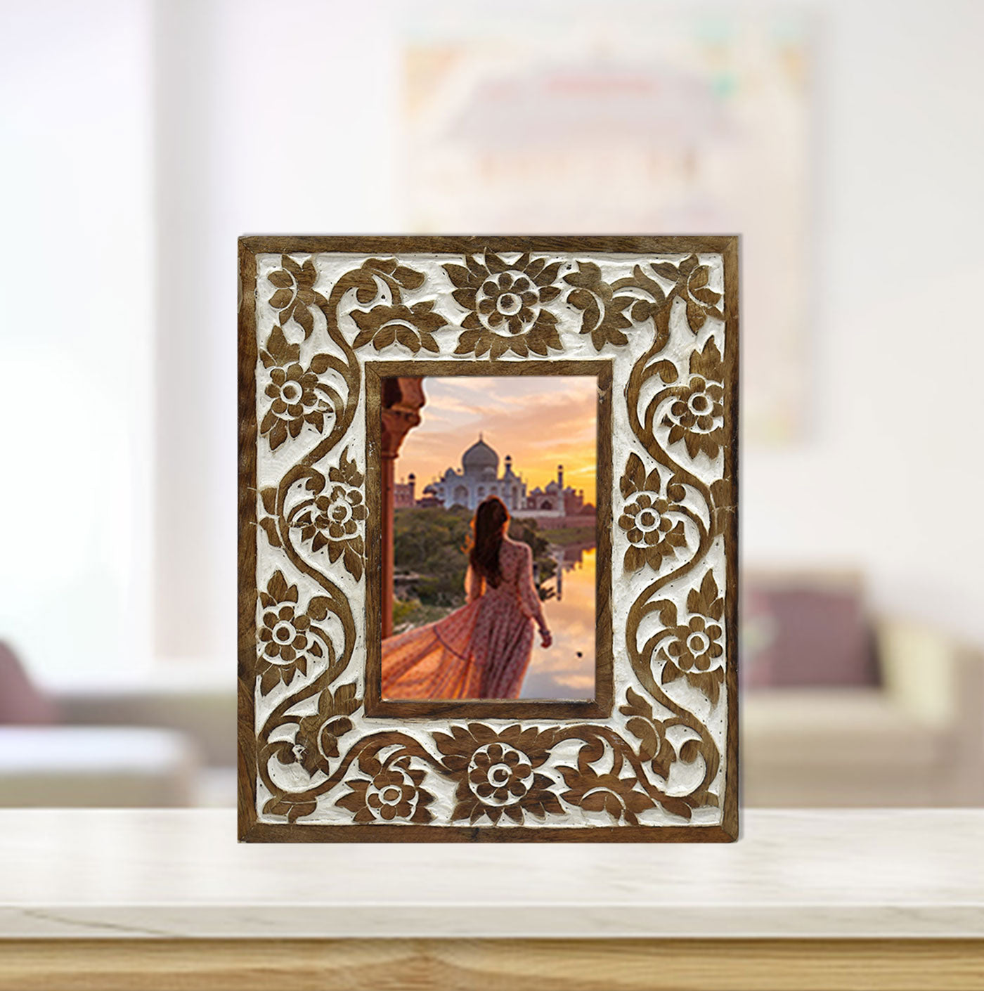 Wooden Carved Antique Photo Frame (GD1545)