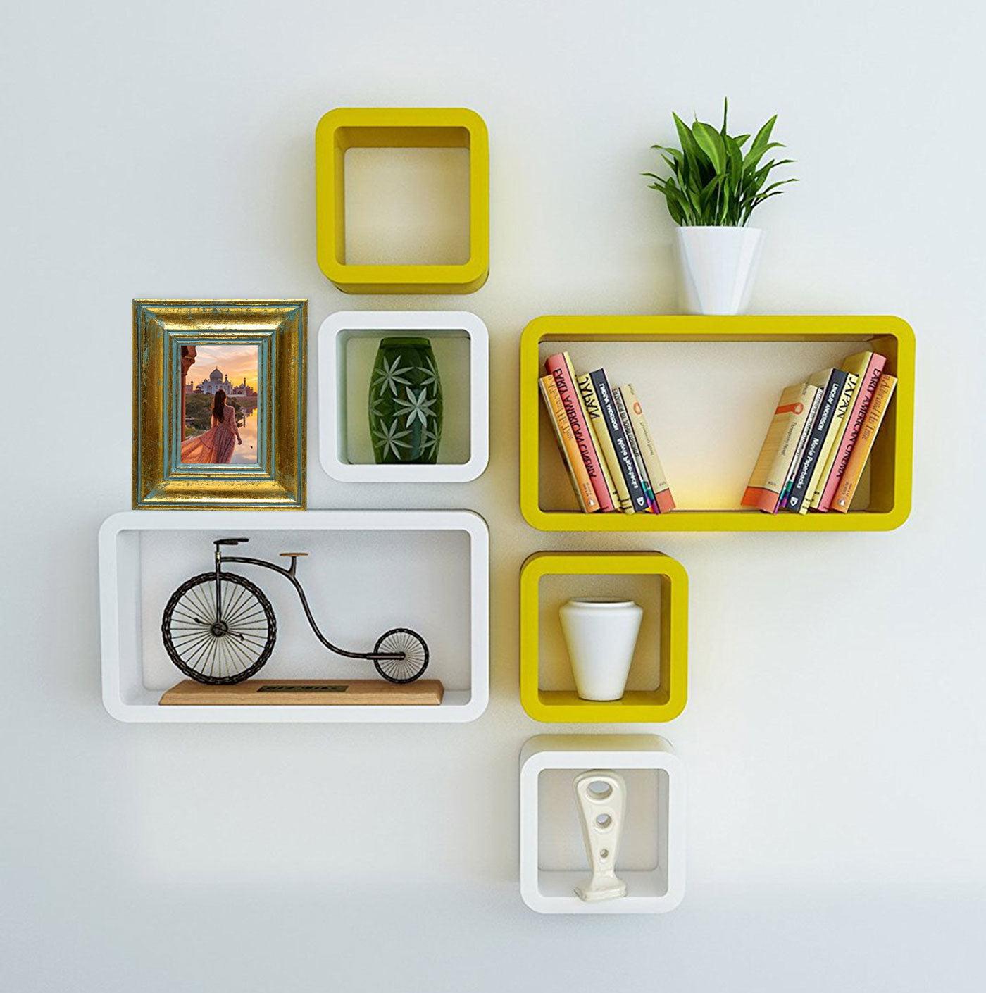 Wooden Carved Antique Photo Frame (GD1538)