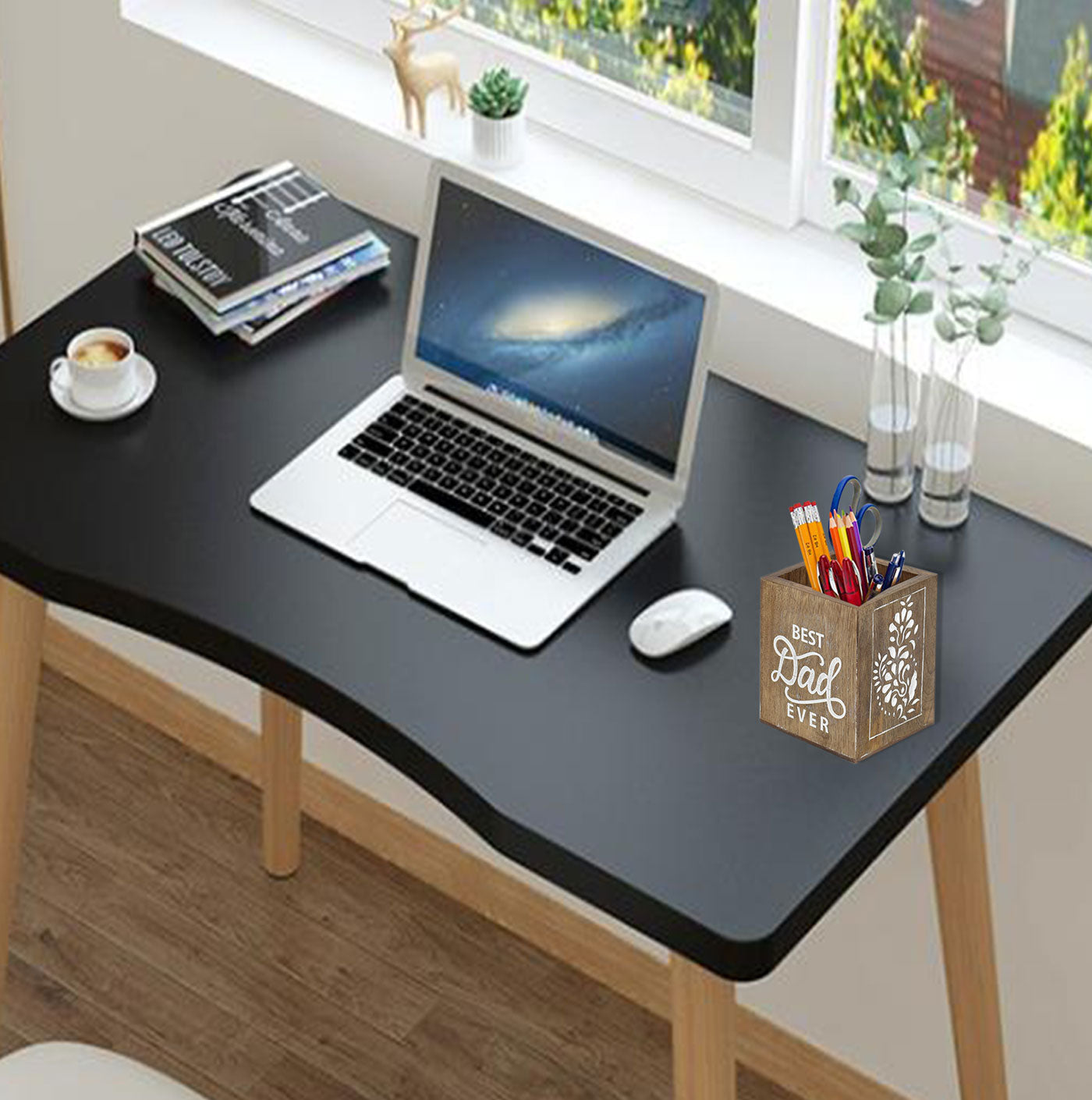 Wooden Engraved Pen Holder (GD1578)