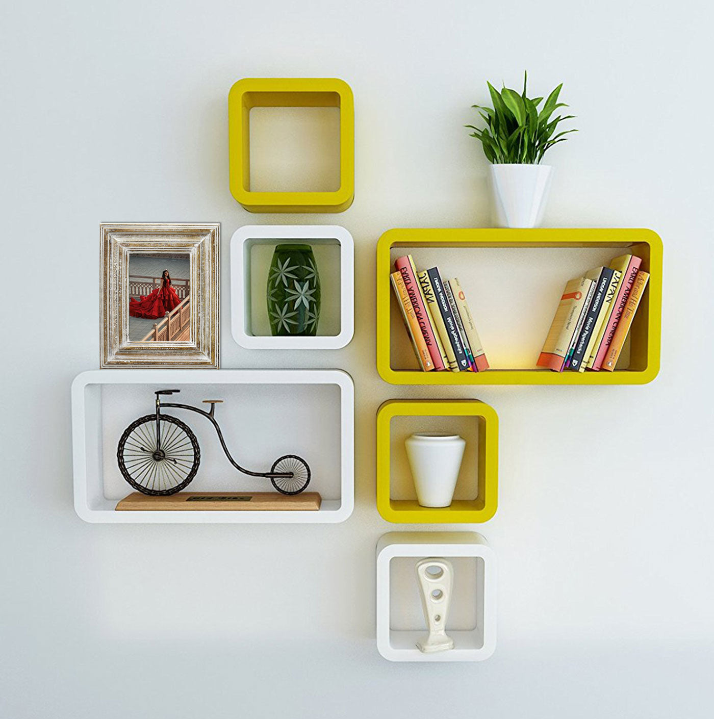 Wooden Carved Antique Photo Frame (GD1521)