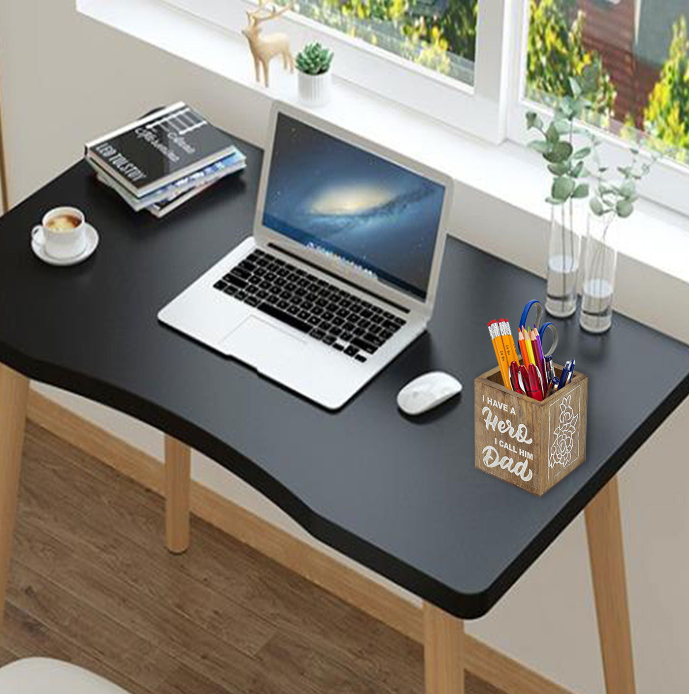 Wooden Engraved Pen Holder (GD1579)