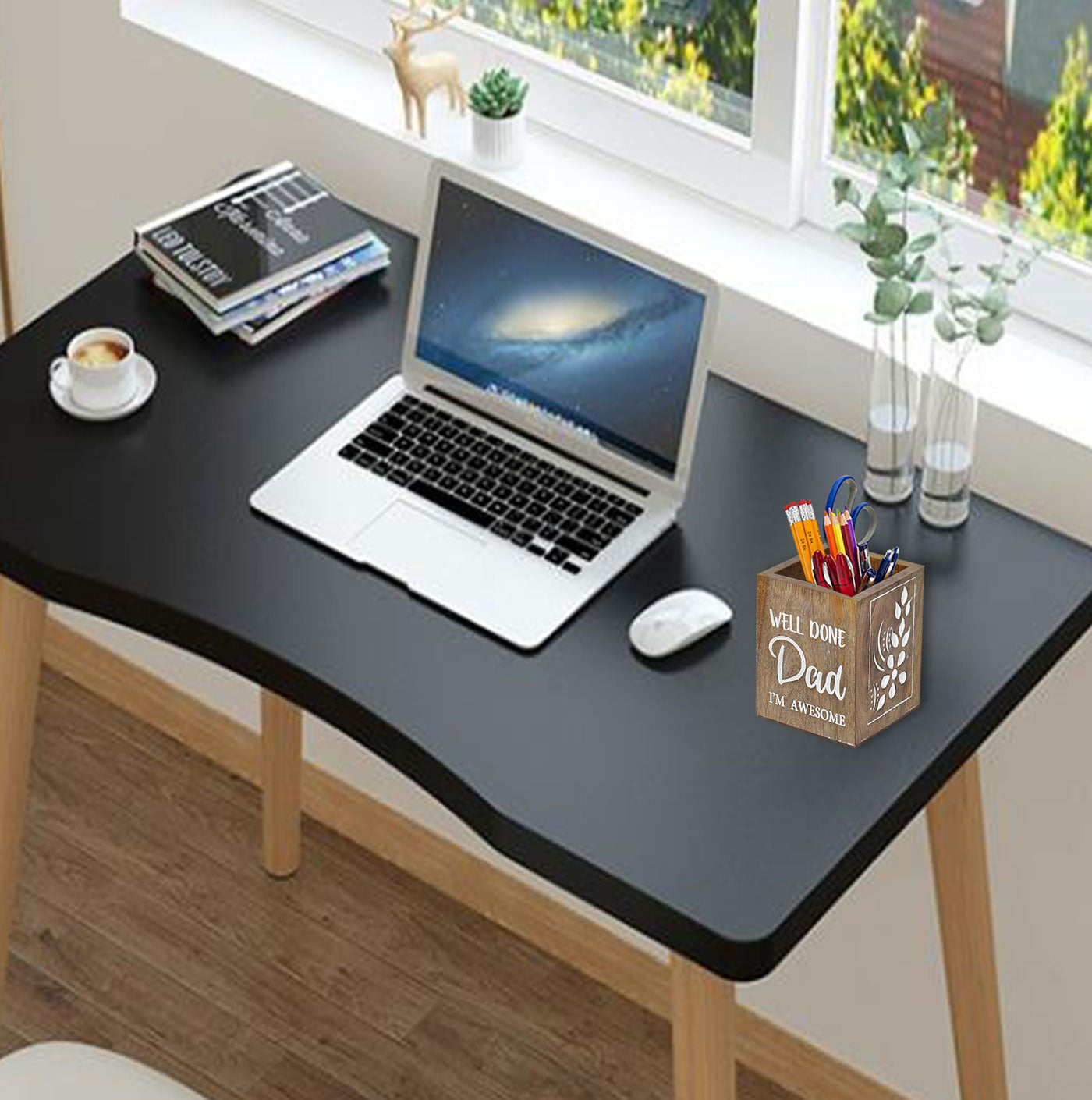 Wooden Engraved Pen Holder (GD1577)