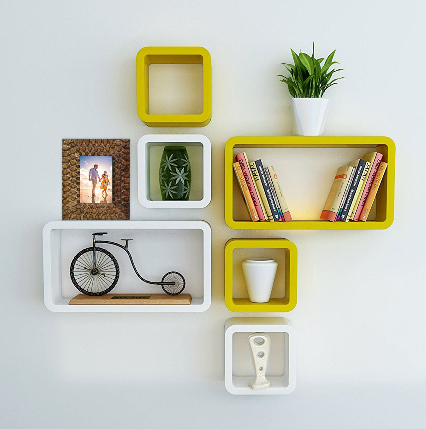 Wooden Carved Antique Photo Frame (GD1541)