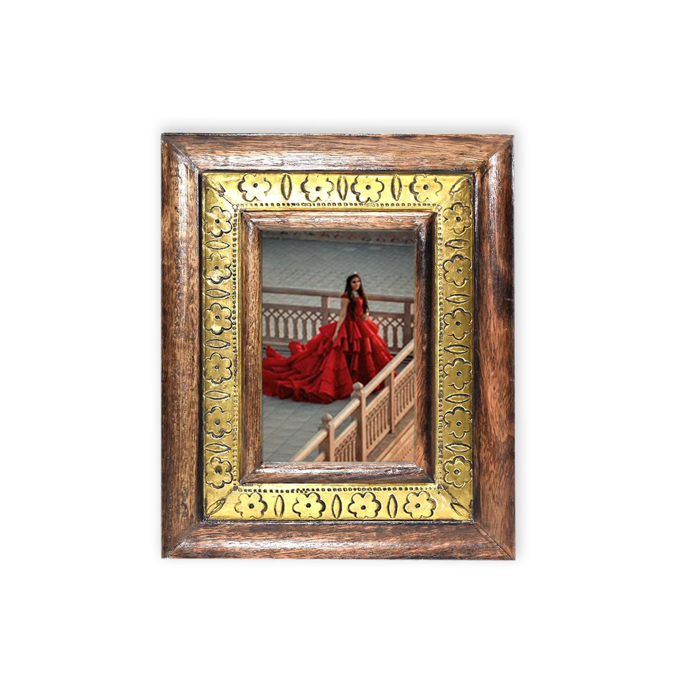 Wooden Carved Vintage Photo Frame (GD1529)